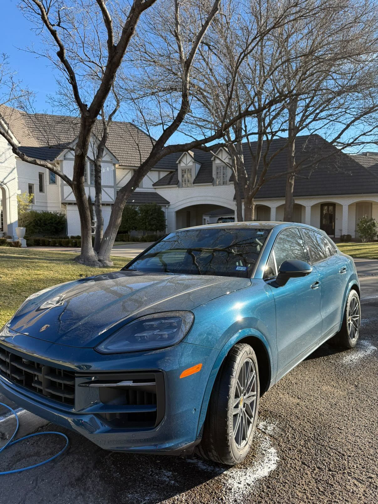 Porsche Cayenne dirty before wash