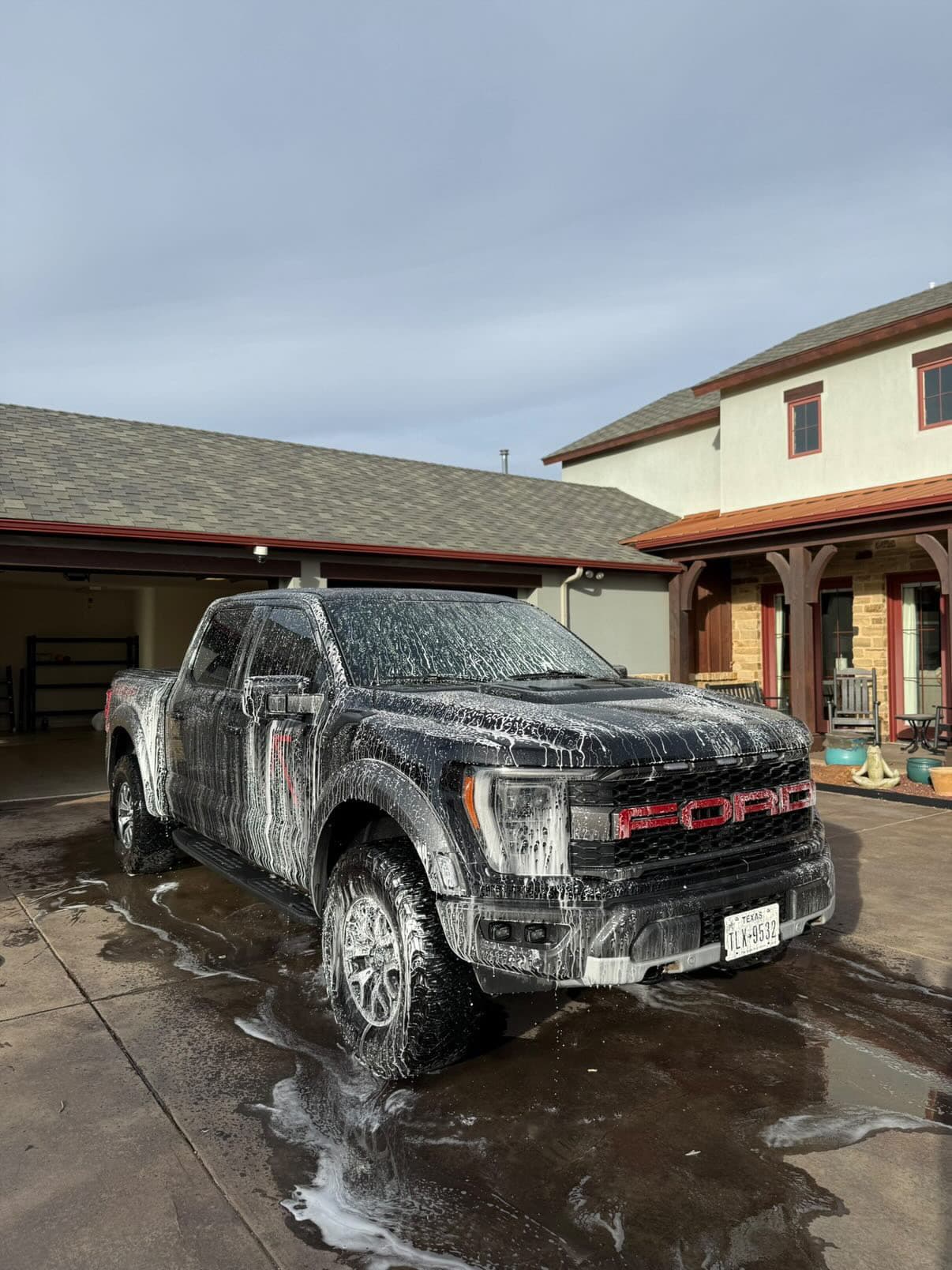Ford F-150 Raptor exterior wash